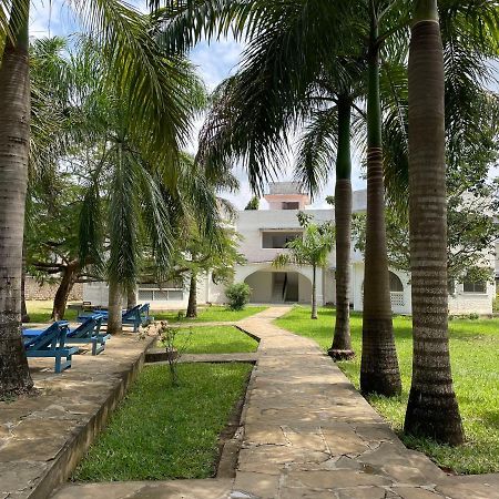 Royal Palms Apartment A4 Mombasa Exterior foto