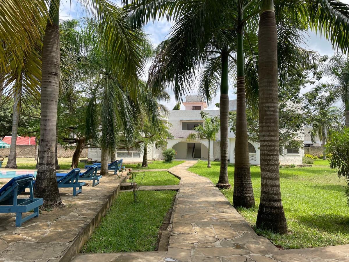 Royal Palms Apartment A4 Mombasa Exterior foto